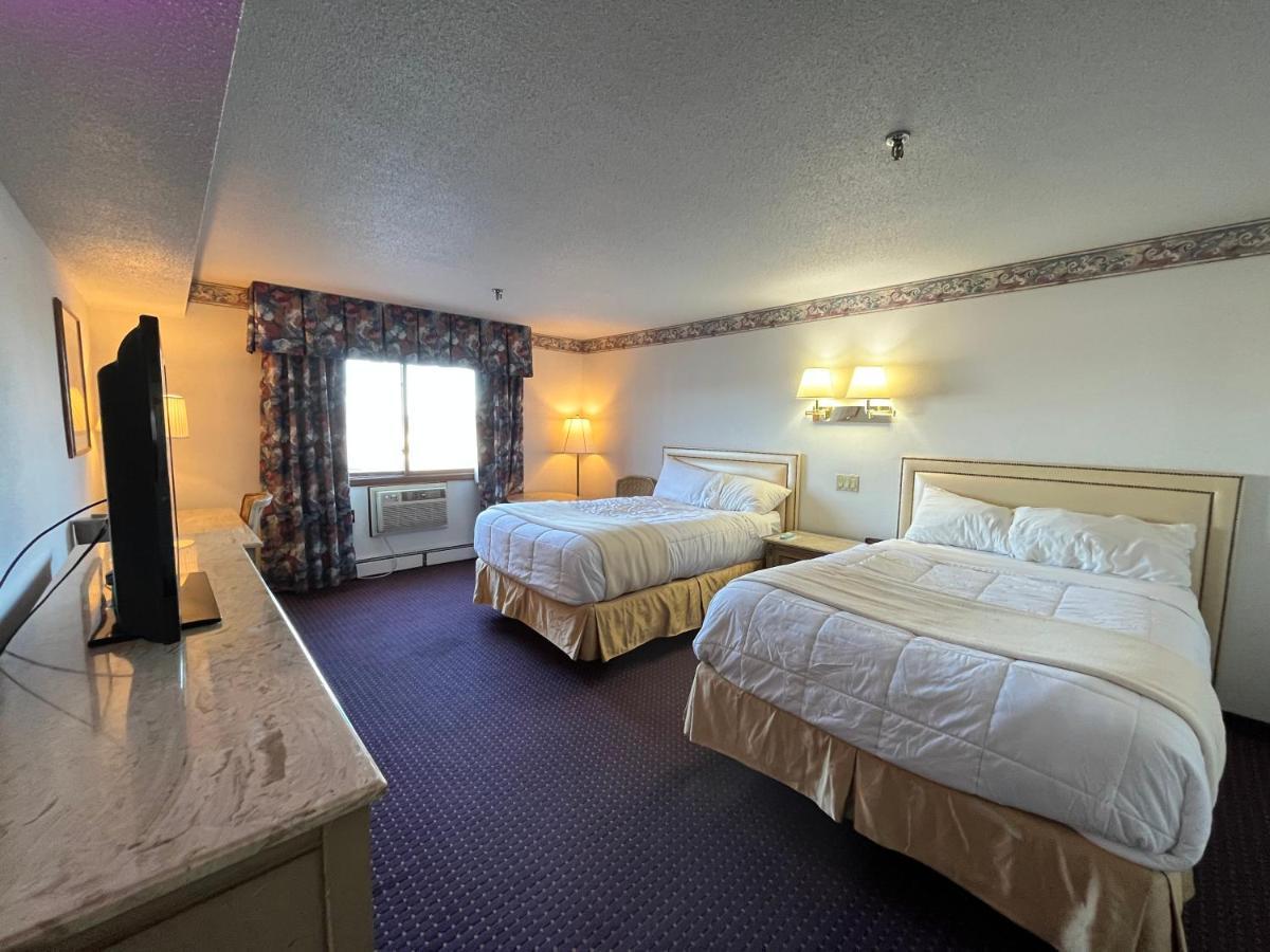 Presque Isle Hotel Exterior photo