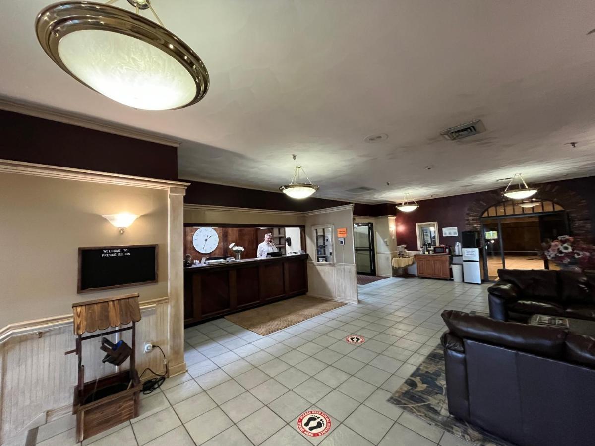 Presque Isle Hotel Exterior photo
